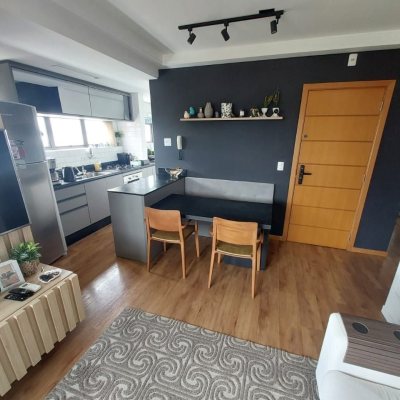 Apartamentos com 64m², 2 quartos (sendo 1 suíte), 2 garagens, no bairro Agronômica em Florianópolis