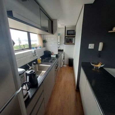 Apartamentos com 64m², 2 quartos (sendo 1 suíte), 2 garagens, no bairro Agronômica em Florianópolis