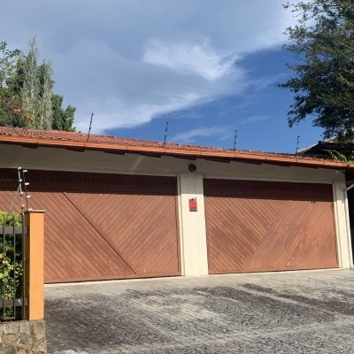 Casa Residencial com 640m², 5 quartos (sendo 5 suítes), 4 garagens, no bairro Itacorubi em Florianópolis