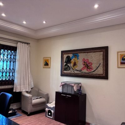 Casa Residencial com 640m², 5 quartos (sendo 5 suítes), 4 garagens, no bairro Itacorubi em Florianópolis