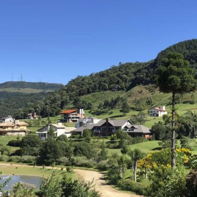 Terrenos Residenciais com 1011m², no bairro Invernadinha em Rancho Queimado