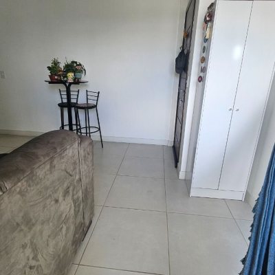 Apartamentos com 69m², 2 quartos, 1 garagem, no bairro Kobrasol em São José