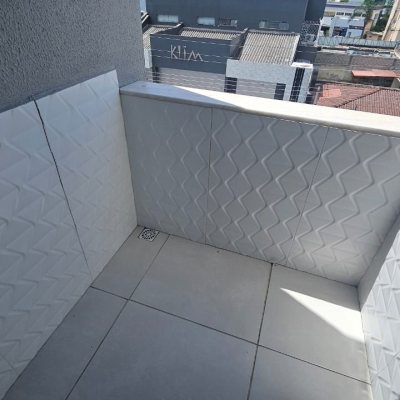 Apartamentos com 69m², 2 quartos, 1 garagem, no bairro Kobrasol em São José