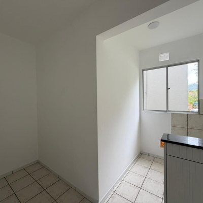 Apartamentos com 46m², 2 quartos, 1 garagem, no bairro Serraria em São José