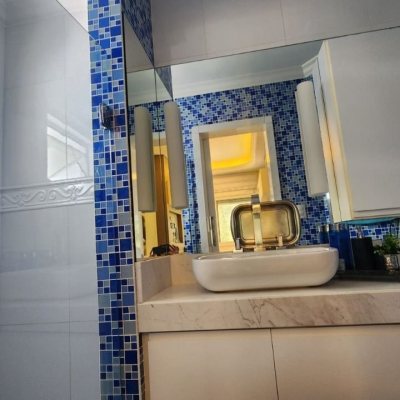 Casa Residencial com 409m², 4 quartos (sendo 4 suítes), 4 garagens, no bairro Carvoeira em Florianópolis