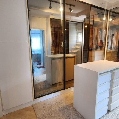 Casa Residencial com 409m², 4 quartos (sendo 4 suítes), 4 garagens, no bairro Carvoeira em Florianópolis
