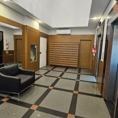 Sala com 32m², no bairro Centro em Florianópolis