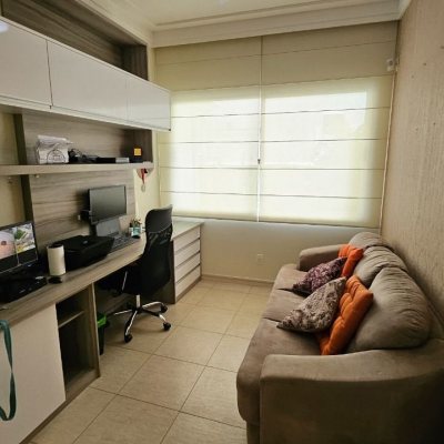 Casa Residencial com 339m², 3 quartos (sendo 3 suítes), 3 garagens, no bairro Santa Mônica em Florianópolis