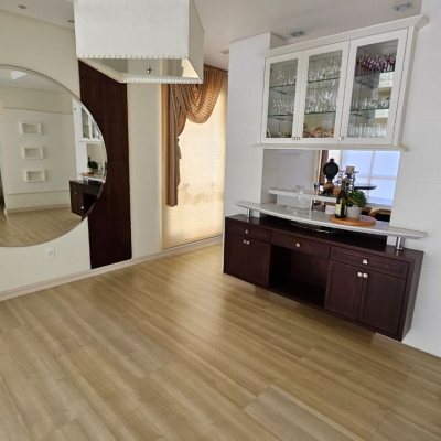 Casa Residencial com 339m², 3 quartos (sendo 3 suítes), 3 garagens, no bairro Santa Mônica em Florianópolis