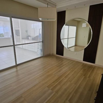 Casa Residencial com 339m², 3 quartos (sendo 3 suítes), 3 garagens, no bairro Santa Mônica em Florianópolis