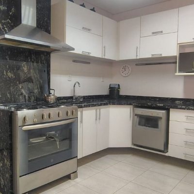 Apartamentos com 118m², 3 quartos (sendo 1 suíte), 2 garagens, no bairro Jurerê em Florianópolis