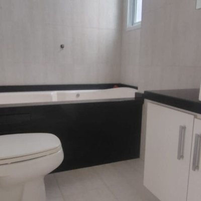 Apartamentos com 118m², 3 quartos (sendo 1 suíte), 2 garagens, no bairro Jurerê em Florianópolis
