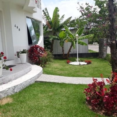 Casa Residencial com 200m², 3 quartos, 1 suíte, 4 garagens, no bairro Cachoeira Do Bom Jesus em Florianópolis