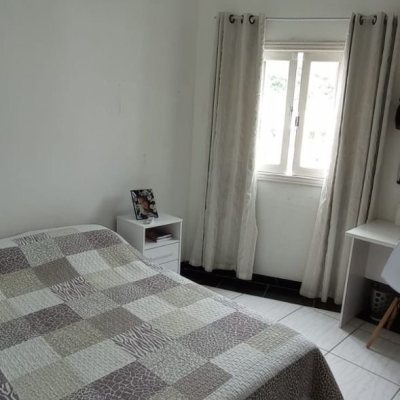 Casa Residencial com 200m², 3 quartos, 1 suíte, 4 garagens, no bairro Cachoeira Do Bom Jesus em Florianópolis