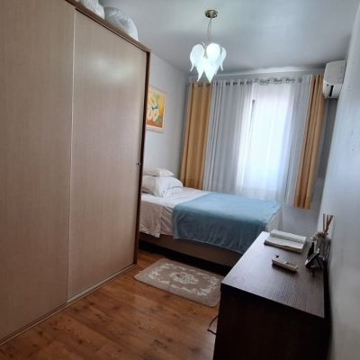 Apartamentos com 58m², 2 quartos, 1 garagem, no bairro Barreiros em São José