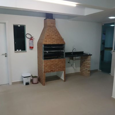 Apartamentos com 88m², 3 quartos (sendo 1 suíte), 2 garagens, no bairro Praia Comprida em São José