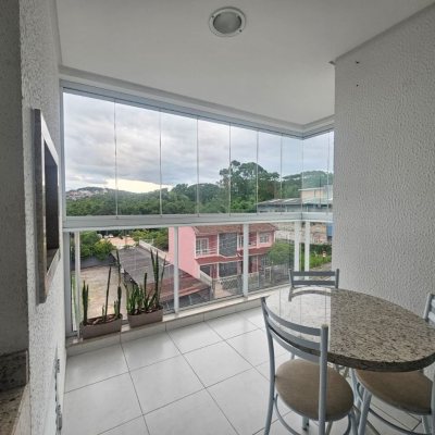 Apartamentos com 88m², 3 quartos (sendo 1 suíte), 2 garagens, no bairro Praia Comprida em São José