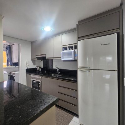 Apartamentos com 88m², 3 quartos (sendo 1 suíte), 2 garagens, no bairro Praia Comprida em São José