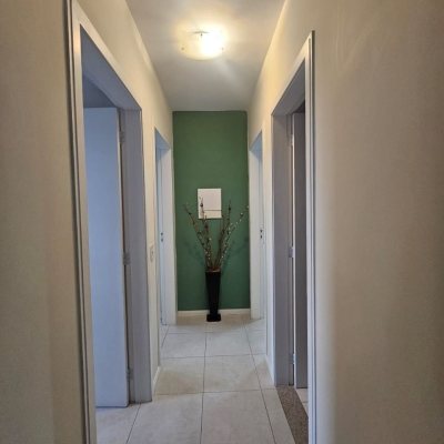 Apartamentos com 88m², 3 quartos (sendo 1 suíte), 2 garagens, no bairro Praia Comprida em São José