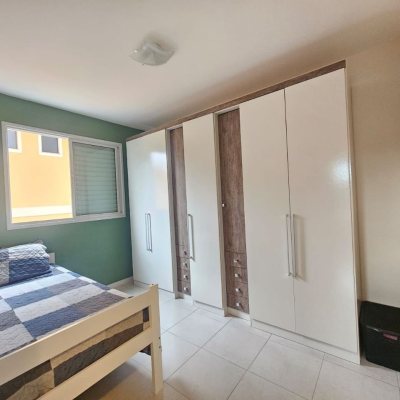Apartamentos com 88m², 3 quartos (sendo 1 suíte), 2 garagens, no bairro Praia Comprida em São José