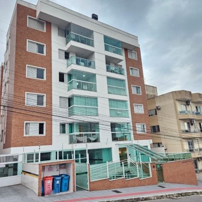 Apartamentos com 88m², 3 quartos (sendo 1 suíte), 2 garagens, no bairro Praia Comprida em São José