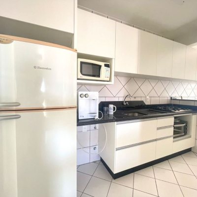 Apartamentos com 69m², 2 quartos, 1 garagem, no bairro Ingleses do Rio Vermelho em Florianópolis