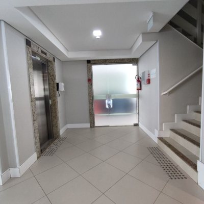 Apartamentos com 85m², 2 quartos, 1 suíte, 1 garagem, no bairro Ingleses do Rio Vermelho em Florianópolis