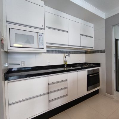 Apartamentos com 85m², 2 quartos, 1 suíte, 1 garagem, no bairro Ingleses do Rio Vermelho em Florianópolis