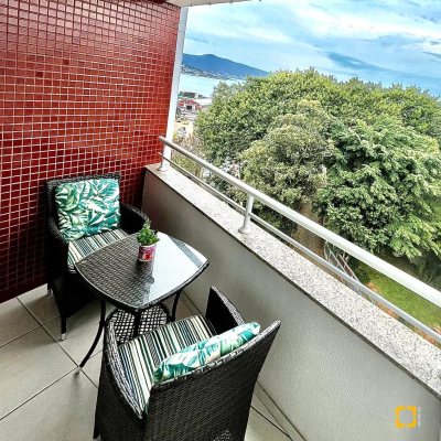 Apartamentos com 79m², 3 quartos, 1 suíte, 2 garagens, no bairro Estreito em Florianopolis