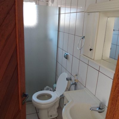 Casa Residencial com 253m², 3 quartos (sendo 1 suíte), 3 garagens, no bairro Trindade em Florianópolis