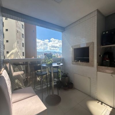 Apartamentos com 82m², 3 quartos (sendo 1 suíte), 1 garagem, no bairro Agronômica em Florianópolis