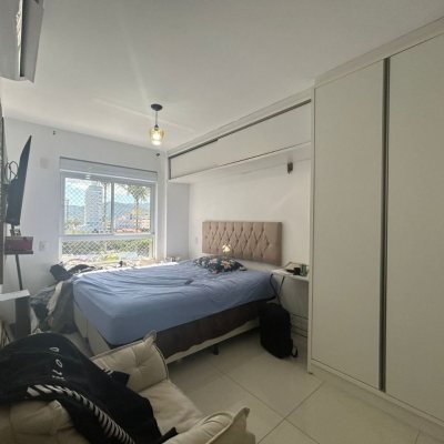 Apartamentos com 82m², 3 quartos (sendo 1 suíte), 1 garagem, no bairro Agronômica em Florianópolis