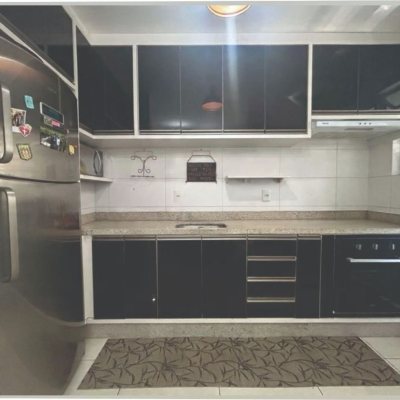 Apartamentos com 82m², 3 quartos (sendo 1 suíte), 1 garagem, no bairro Agronômica em Florianópolis