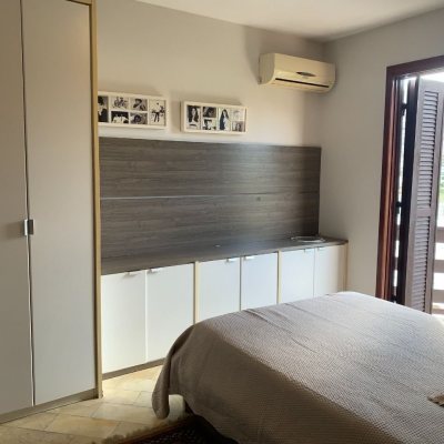 Casa Residencial com 238m², 5 quartos (sendo 2 suítes), 4 garagens, no bairro Itacorubi em Florianópolis