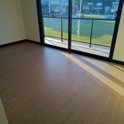 Casa em Condomínio com 250m², 3 quartos (sendo 3 suítes), 2 garagens, no bairro Rio Vermelho em Florianópolis