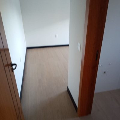 Casa em Condomínio com 250m², 3 quartos (sendo 3 suítes), 2 garagens, no bairro Rio Vermelho em Florianópolis