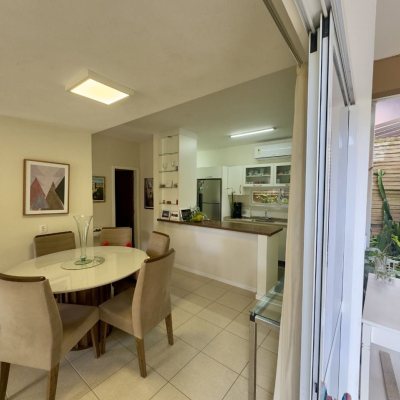 Casa Residencial com 169m², 5 quartos, 1 suíte, 1 garagem, no bairro Campeche em Florianópolis