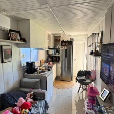 Casa Residencial com 169m², 5 quartos, 1 suíte, 1 garagem, no bairro Campeche em Florianópolis