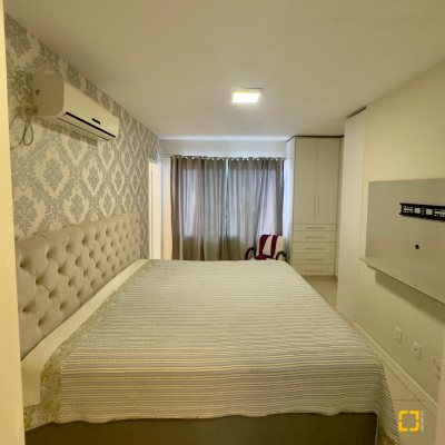 Casa Residencial com 169m², 5 quartos, 1 suíte, 1 garagem, no bairro Campeche em Florianópolis