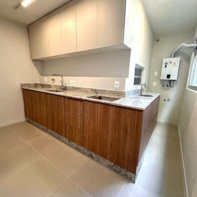 Apartamentos com 43m², 1 quarto, no bairro Centro em Florianópolis