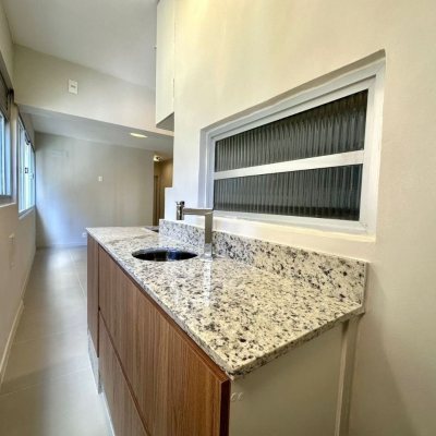 Apartamentos com 43m², 1 quarto, no bairro Centro em Florianópolis