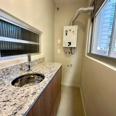 Apartamentos com 43m², 1 quarto, no bairro Centro em Florianópolis