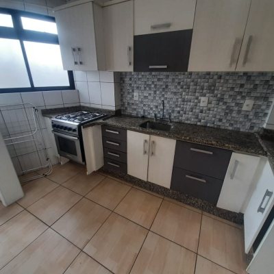 Apartamentos com 89m², 2 quartos, 1 suíte, 1 garagem, no bairro Kobrasol em São José