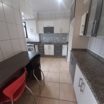 Apartamentos com 89m², 2 quartos, 1 suíte, 1 garagem, no bairro Kobrasol em São José