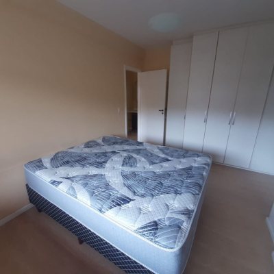 Apartamentos com 89m², 2 quartos, 1 suíte, 1 garagem, no bairro Kobrasol em São José