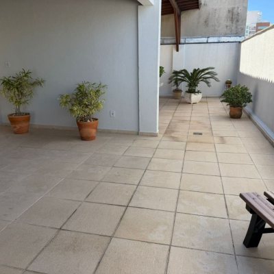 Apartamentos com 78m², 2 quartos, 1 garagem, no bairro Centro em Florianópolis