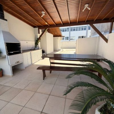 Apartamentos com 78m², 2 quartos, 1 garagem, no bairro Centro em Florianópolis