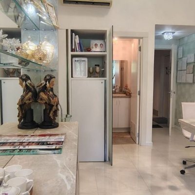 Sala com 26m², 1 garagem, no bairro Saco Grande em Florianópolis