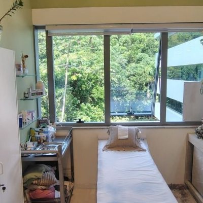 Sala com 26m², 1 garagem, no bairro Saco Grande em Florianópolis