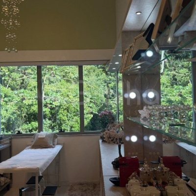 Sala com 26m², 1 garagem, no bairro Saco Grande em Florianópolis
